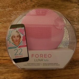 Foreo LUNA fofo Cleansing Brush